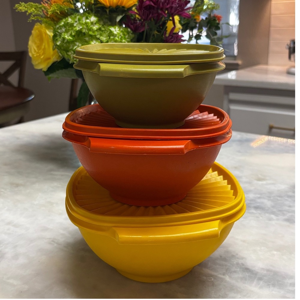 Vintage Tupperware Servalier Nesting Bowls Set of 3 with Sunburst Lids Retro